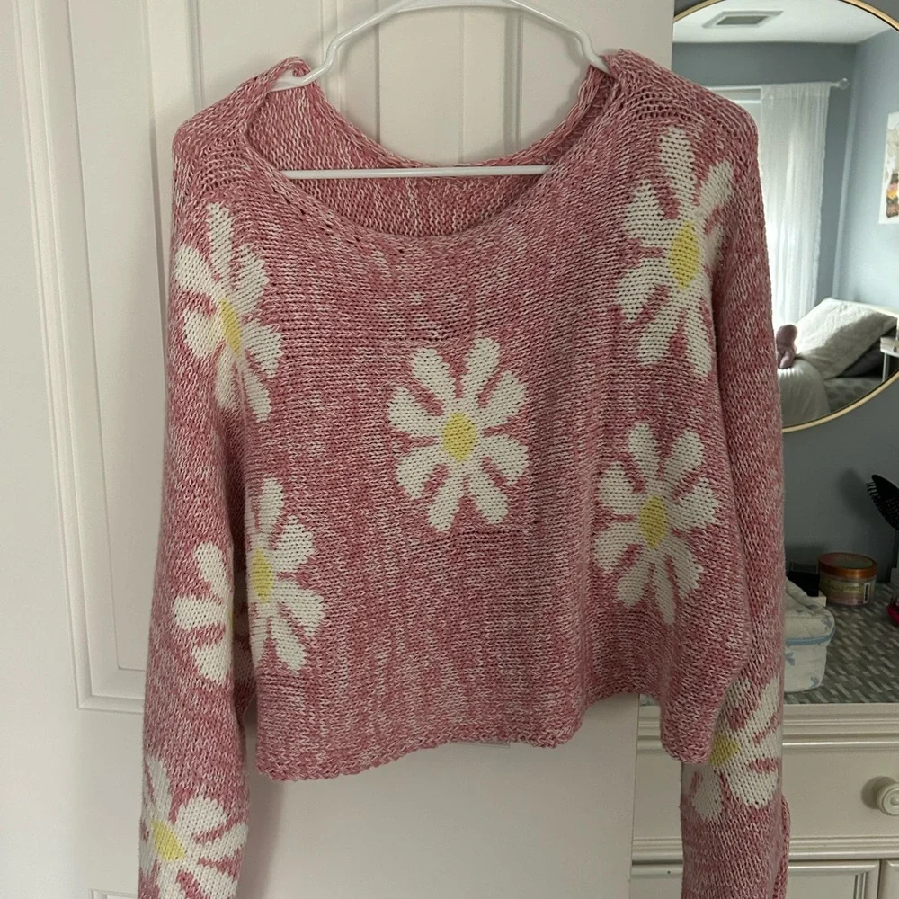 Floral pink sweater - Picture 2 of 2